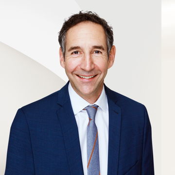 Porträtfoto von Oliver Watzulik