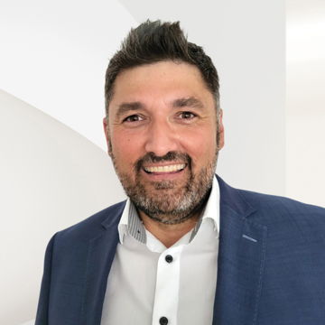 Portrait photo of Dejan Borisavljevic