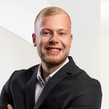 Portrait photo of Erik Rönnebeck