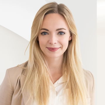 Portrait photo of Nina Samelke