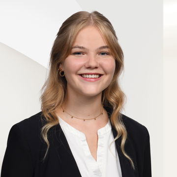 Porträtfoto von Leonie Bäuerle