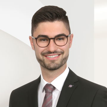 Portrait photo of Daniel Huber