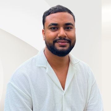 Portrait photo of Shayne Roopnauth