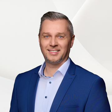 Portrait photo of Dejan Mohl