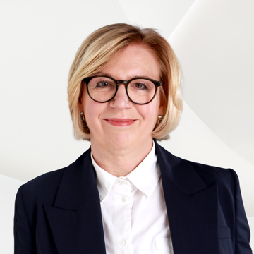 Porträtfoto von Karin Fürst
