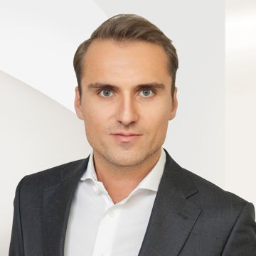 Portrait photo of Alexander Kirchmann
