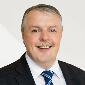 Portrait photo of Hermann Weber
