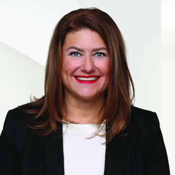 Portrait photo of Esther Kriegisch