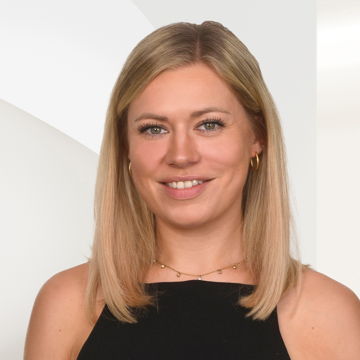 Porträtfoto von Laura Ostrowsky