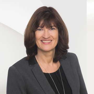 Portrait photo of Beate Schulmeister