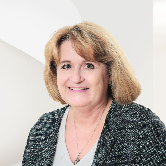 Portrait photo of Astrid Burgmann