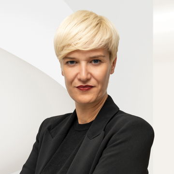 Portrait photo of Isolde Kyriou
