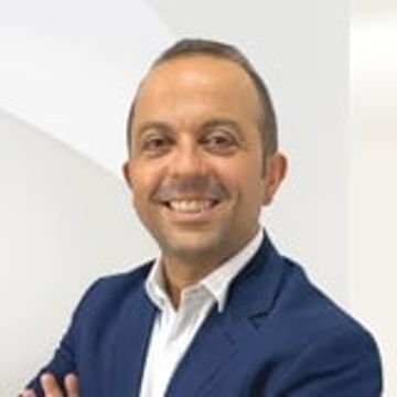 Portrait photo of Pierangelo Bonanno