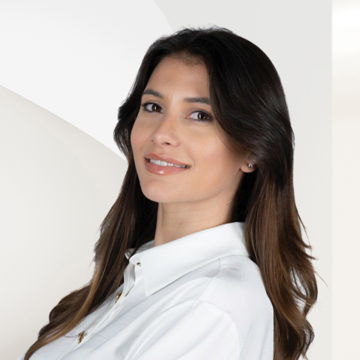Portrait photo of Tea Succi