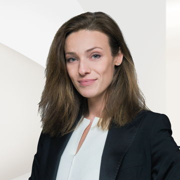 Portrait photo of Mirona Bogatu