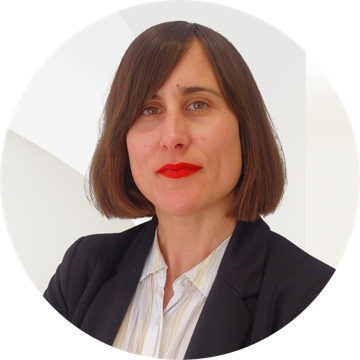 Portrait photo of Paola Cotilla