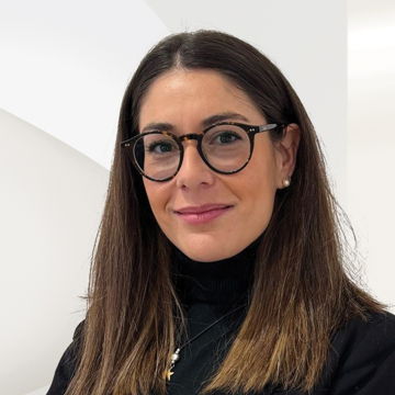 Foto ritratto di Laura Sartori