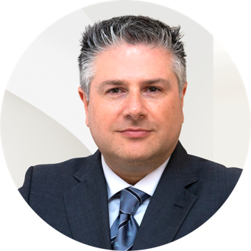 Portrait photo of Dimitris Giannopoulos